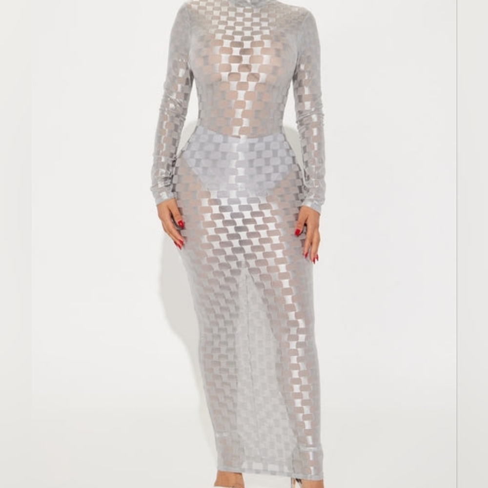 Checkmate Checkered Maxi Dress - Picture 2 of 5